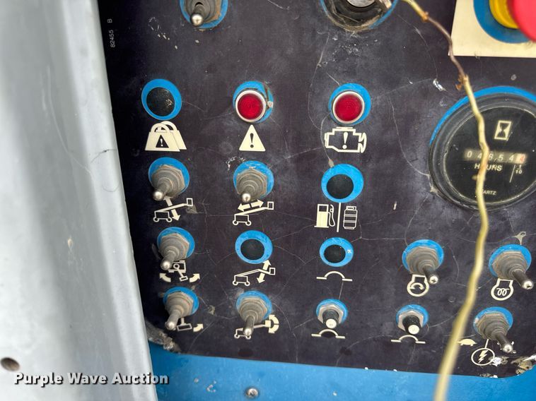 image for item DV4095 2010 Genie S-60 boom lift