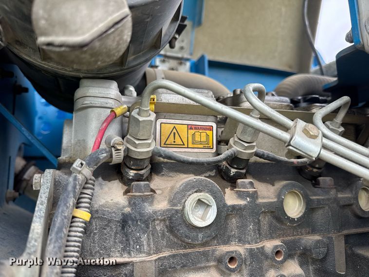 image for item DV4095 2010 Genie S-60 boom lift