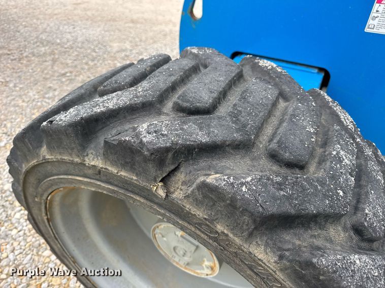 image for item DV4095 2010 Genie S-60 boom lift