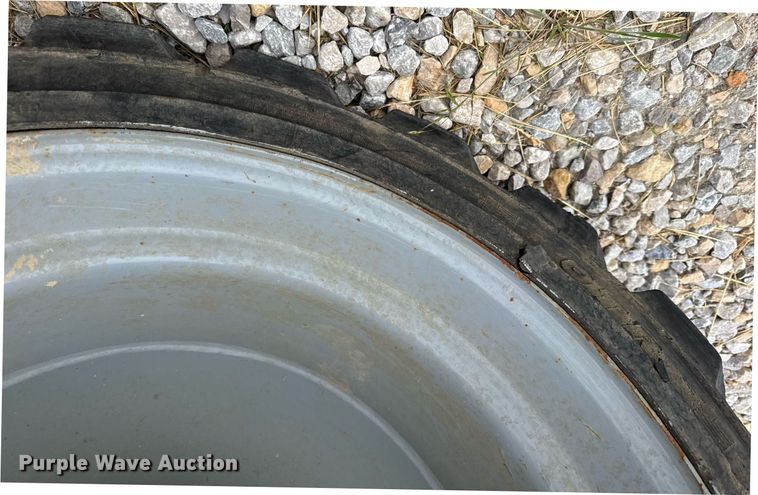 image for item DV4095 2010 Genie S-60 boom lift