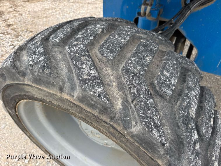 image for item DV4095 2010 Genie S-60 boom lift