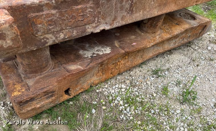 image for item DV4098 Trench box