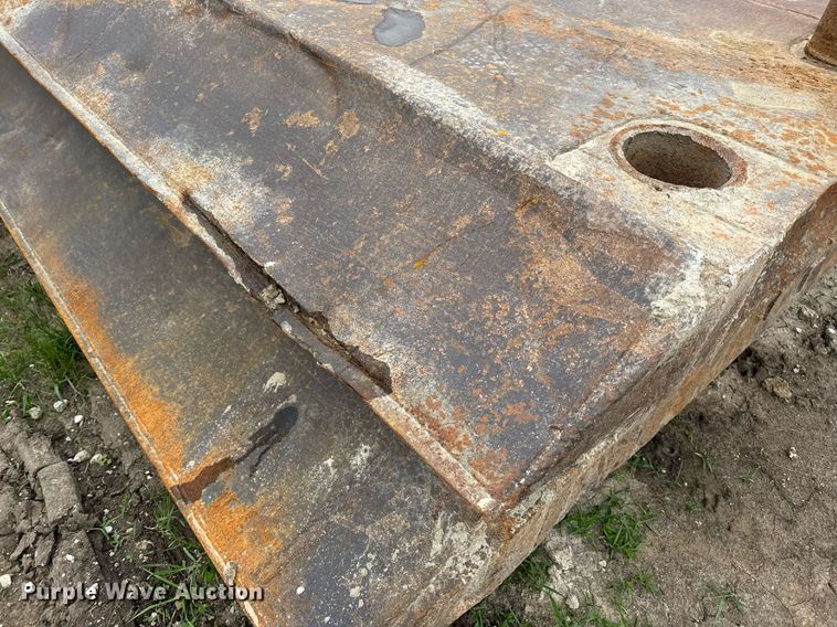 image for item DV4098 Trench box