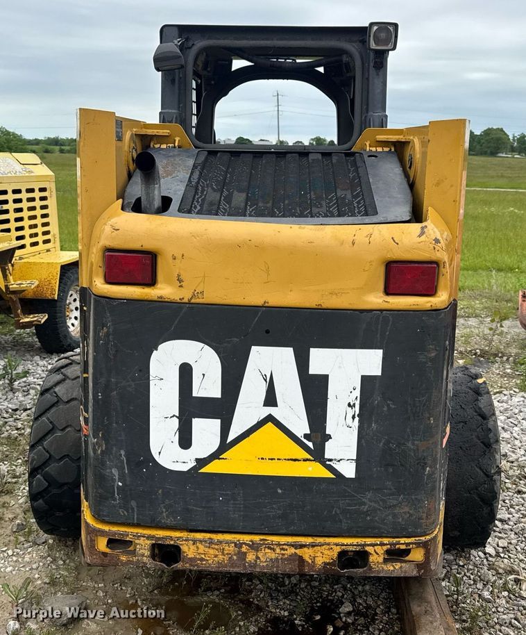 image for item DV4099 2006 Caterpillar 236B skid steer loader