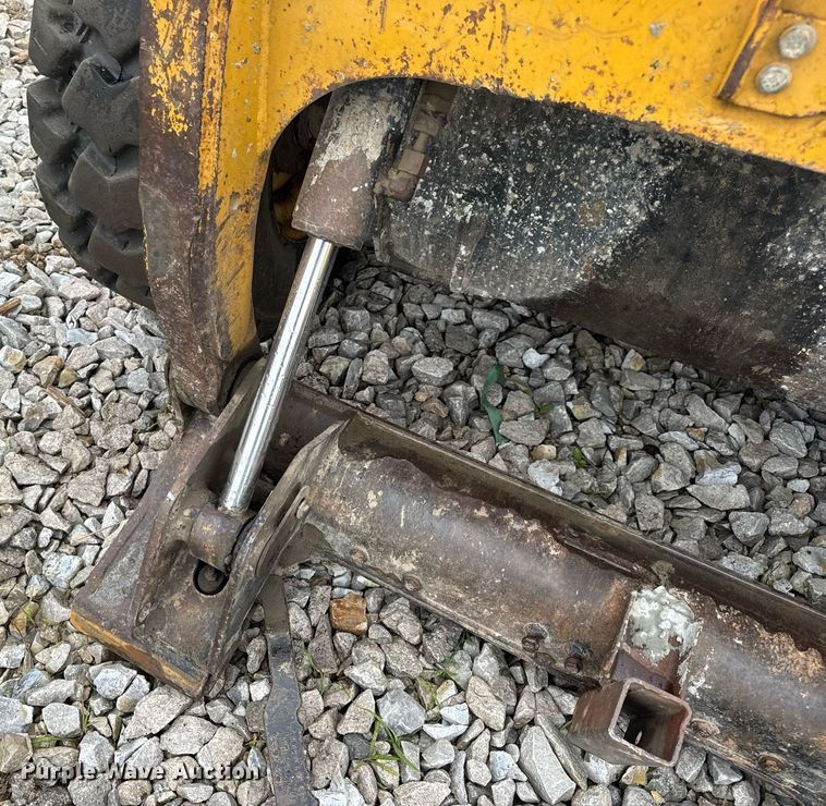 image for item DV4099 2006 Caterpillar 236B skid steer loader