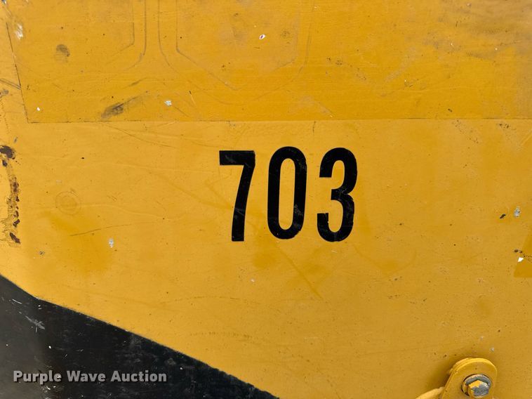 image for item DV4099 2006 Caterpillar 236B skid steer loader