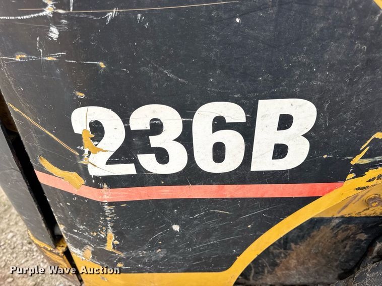 image for item DV4099 2006 Caterpillar 236B skid steer loader
