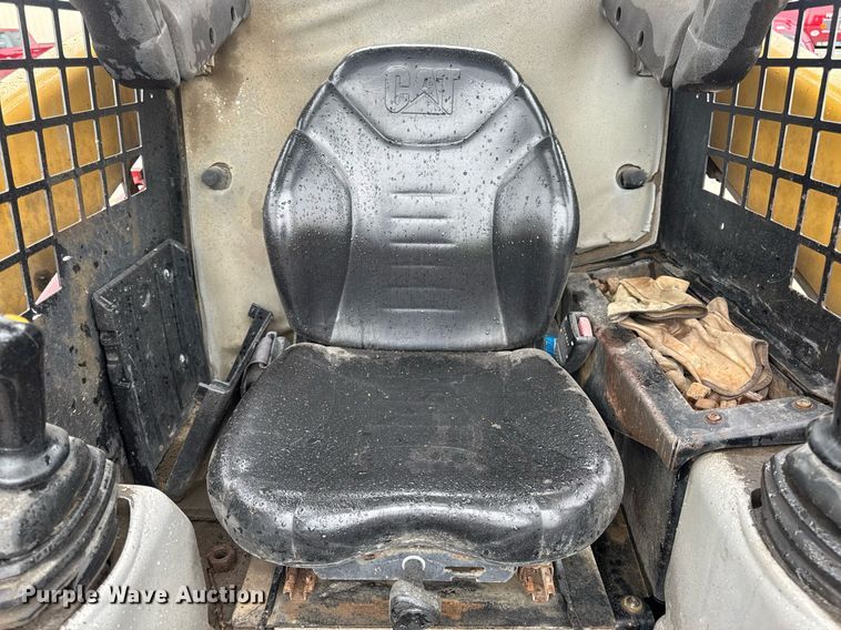 image for item DV4099 2006 Caterpillar 236B skid steer loader