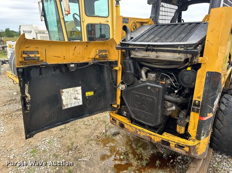 image for item DV4099 2006 Caterpillar 236B skid steer loader