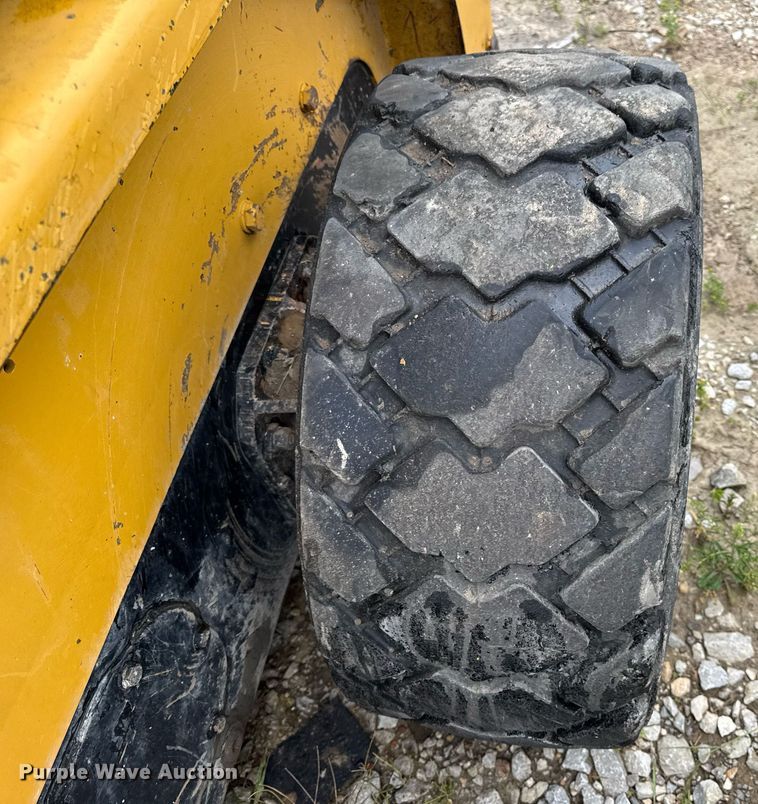 image for item DV4099 2006 Caterpillar 236B skid steer loader