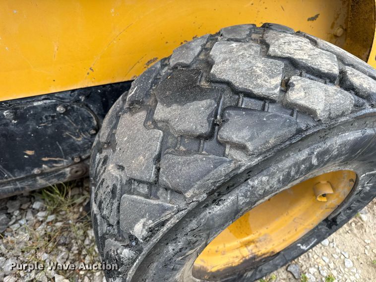 image for item DV4099 2006 Caterpillar 236B skid steer loader