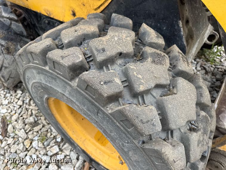 image for item DV4099 2006 Caterpillar 236B skid steer loader