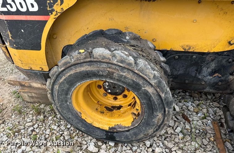 image for item DV4099 2006 Caterpillar 236B skid steer loader