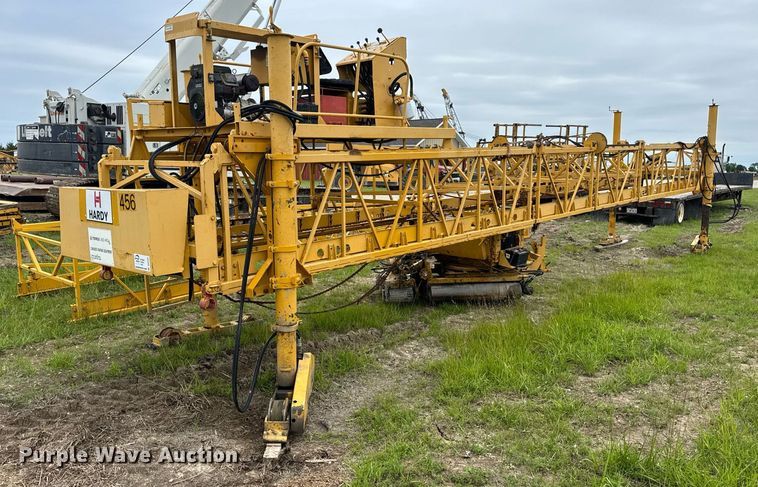 image for item DV4101 2002 Terex Bid-Well 3600 concrete screed