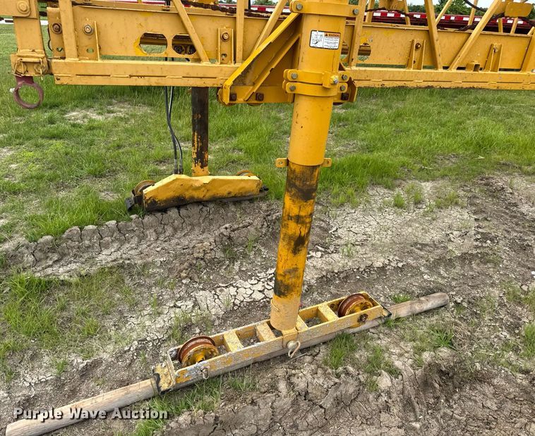 image for item DV4101 2002 Terex Bid-Well 3600 concrete screed