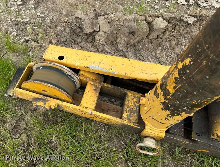 image for item DV4101 2002 Terex Bid-Well 3600 concrete screed