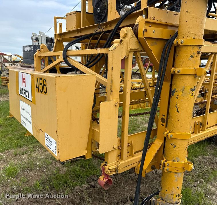 image for item DV4101 2002 Terex Bid-Well 3600 concrete screed