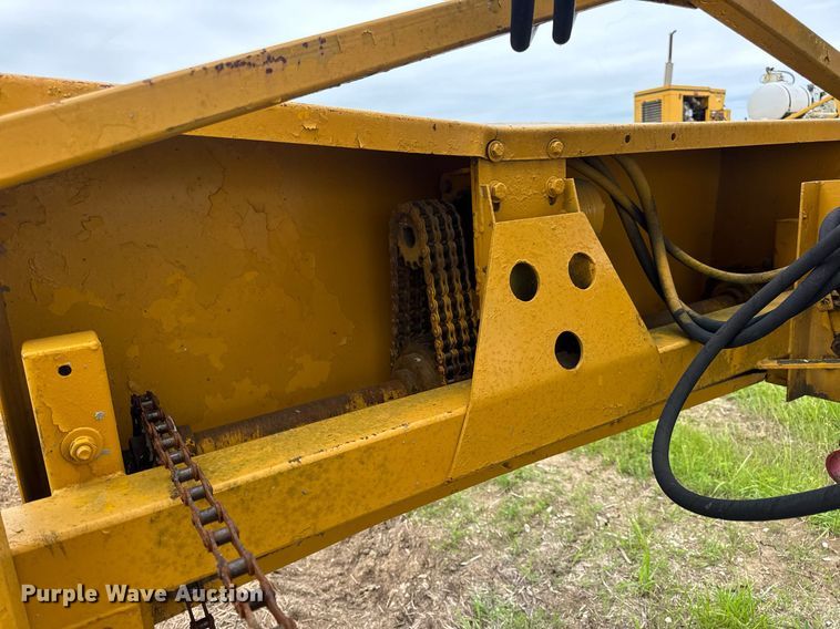 image for item DV4101 2002 Terex Bid-Well 3600 concrete screed