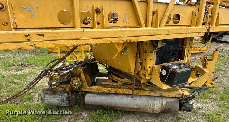 image for item DV4101 2002 Terex Bid-Well 3600 concrete screed