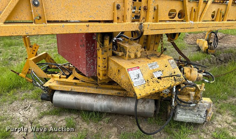 image for item DV4101 2002 Terex Bid-Well 3600 concrete screed