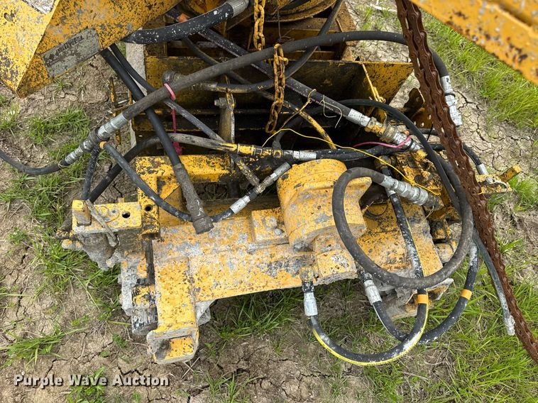 image for item DV4101 2002 Terex Bid-Well 3600 concrete screed