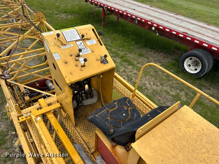 image for item DV4101 2002 Terex Bid-Well 3600 concrete screed