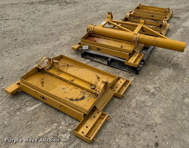 image for item DV4101 2002 Terex Bid-Well 3600 concrete screed