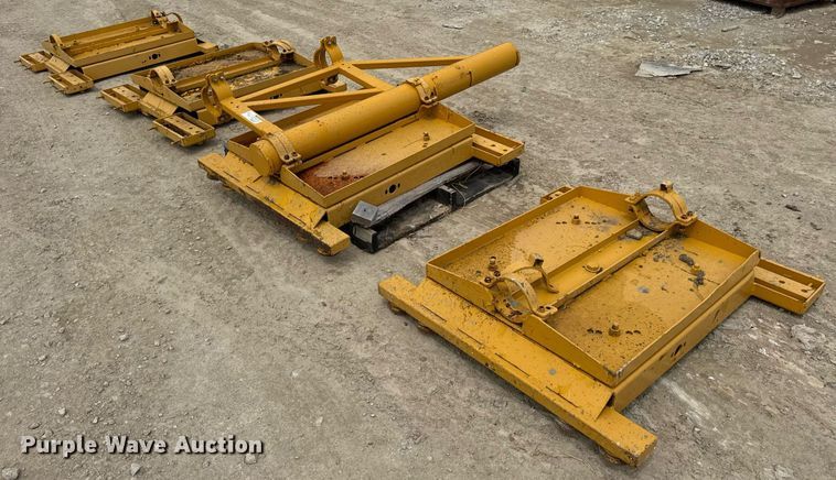 image for item DV4101 2002 Terex Bid-Well 3600 concrete screed