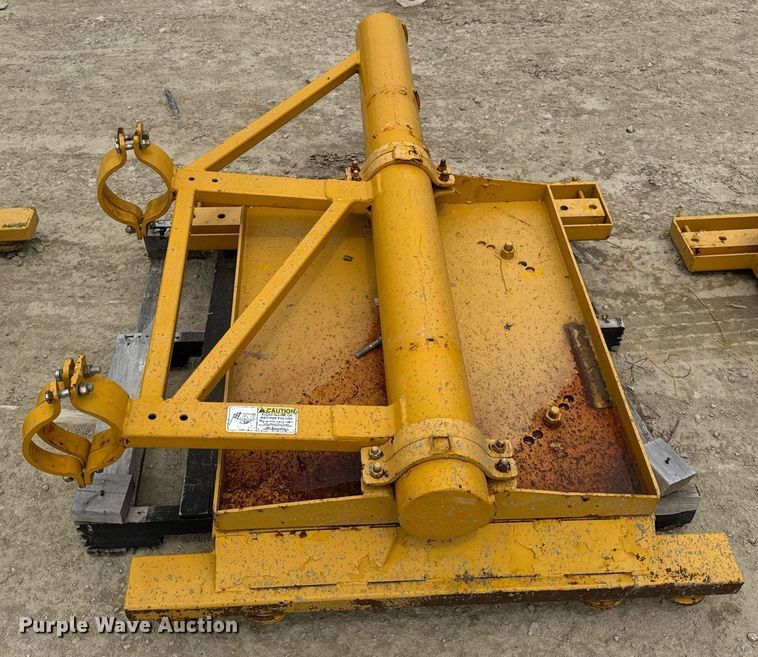 image for item DV4101 2002 Terex Bid-Well 3600 concrete screed