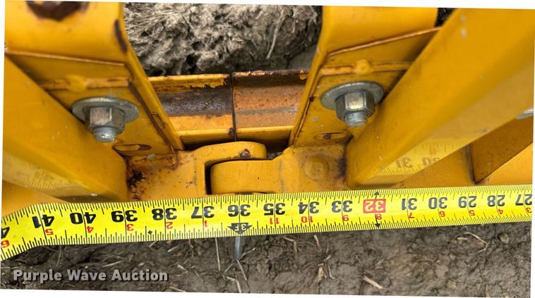 image for item DV4101 2002 Terex Bid-Well 3600 concrete screed