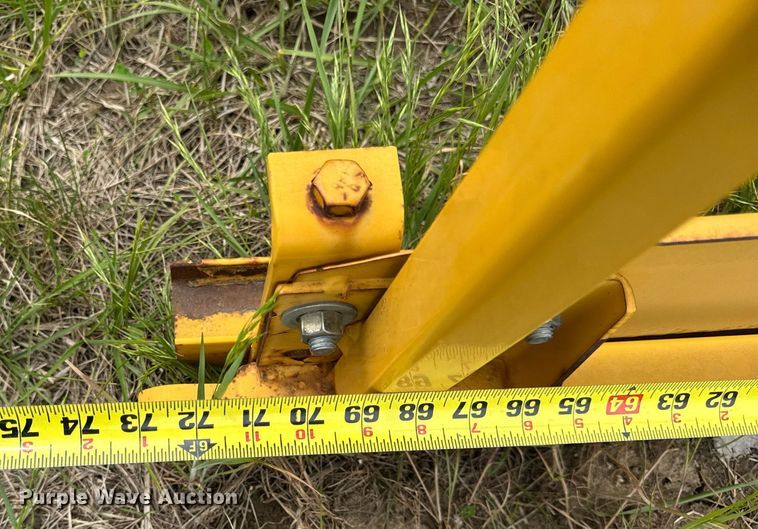 image for item DV4101 2002 Terex Bid-Well 3600 concrete screed