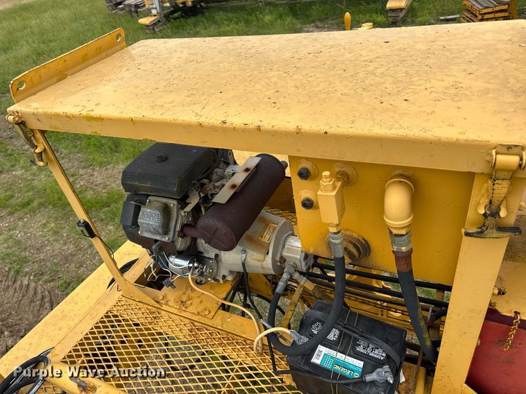 image for item DV4101 2002 Terex Bid-Well 3600 concrete screed