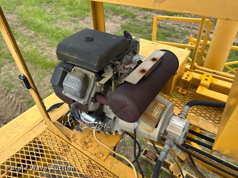 image for item DV4101 2002 Terex Bid-Well 3600 concrete screed