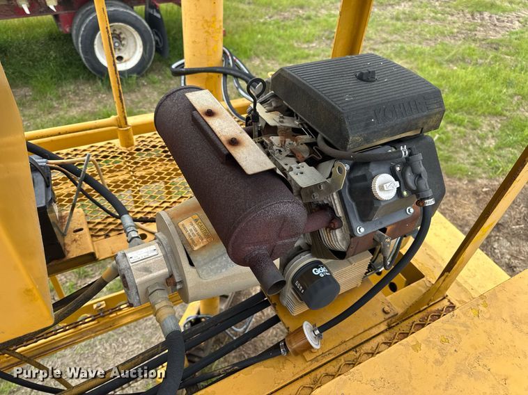 image for item DV4101 2002 Terex Bid-Well 3600 concrete screed