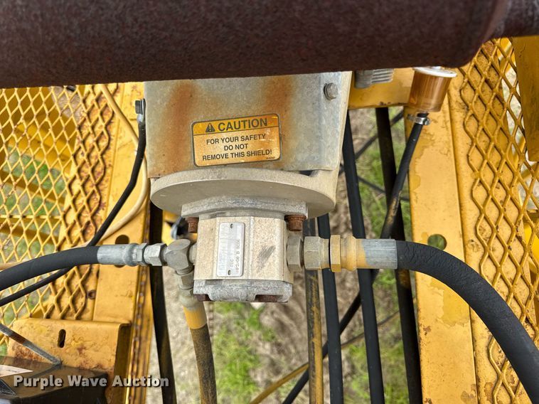 image for item DV4101 2002 Terex Bid-Well 3600 concrete screed