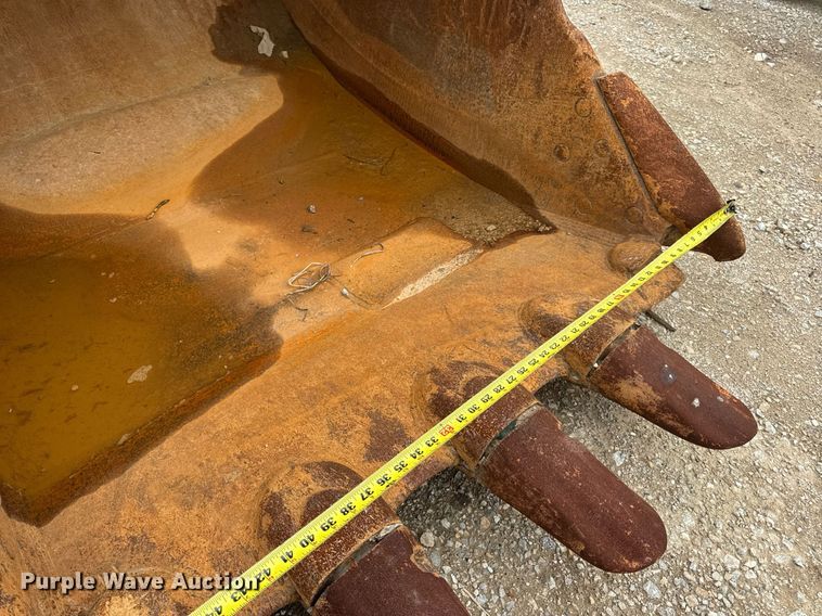 image for item DV4102 48