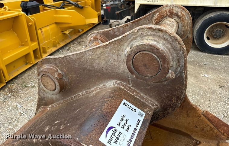 image for item DV4102 48