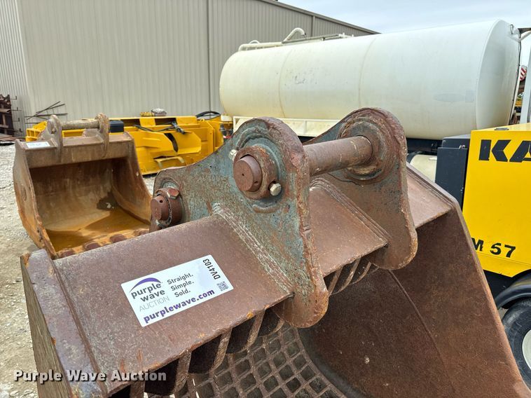 image for item DV4103 54