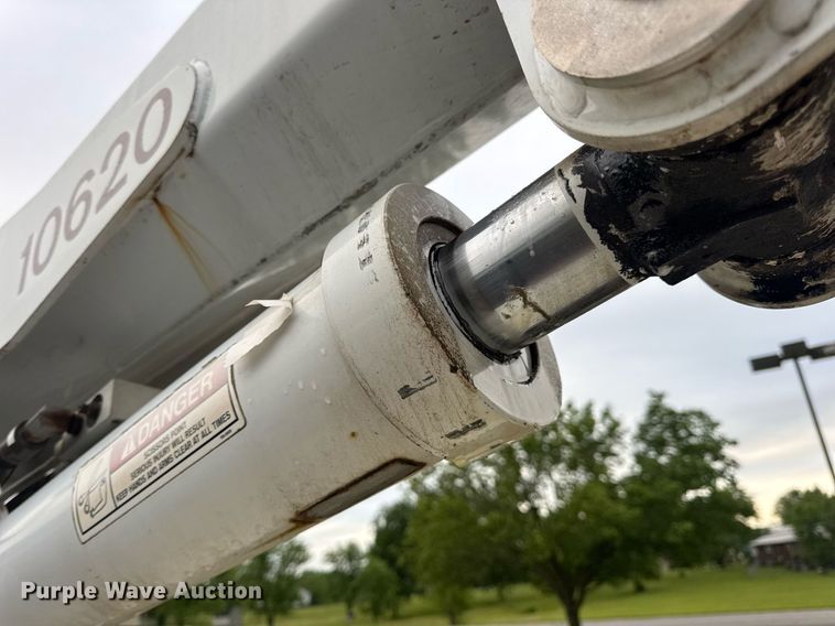 image for item DV4108 2006 Sterling Acterra utility / service truck