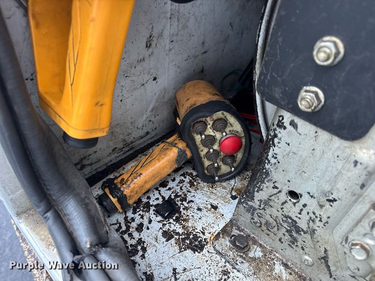 image for item DV4108 2006 Sterling Acterra utility / service truck