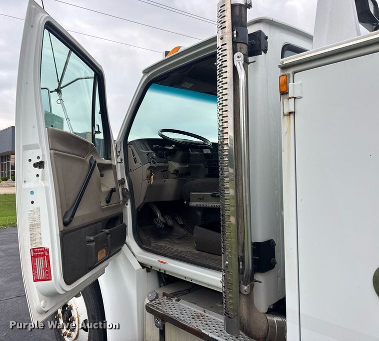 image for item DV4108 2006 Sterling Acterra utility / service truck