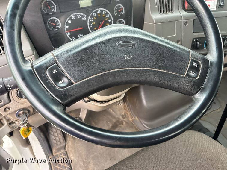 image for item DV4108 2006 Sterling Acterra utility / service truck