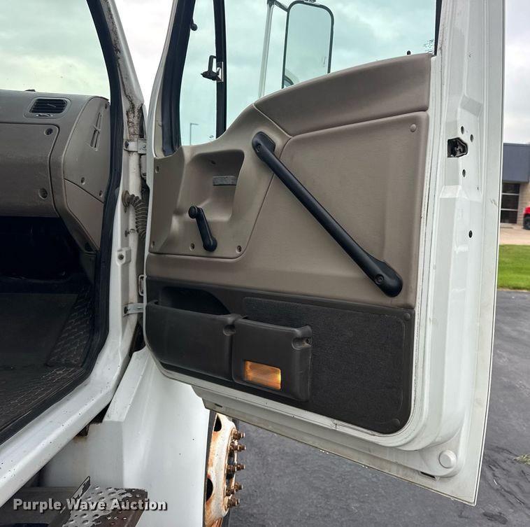 image for item DV4108 2006 Sterling Acterra utility / service truck