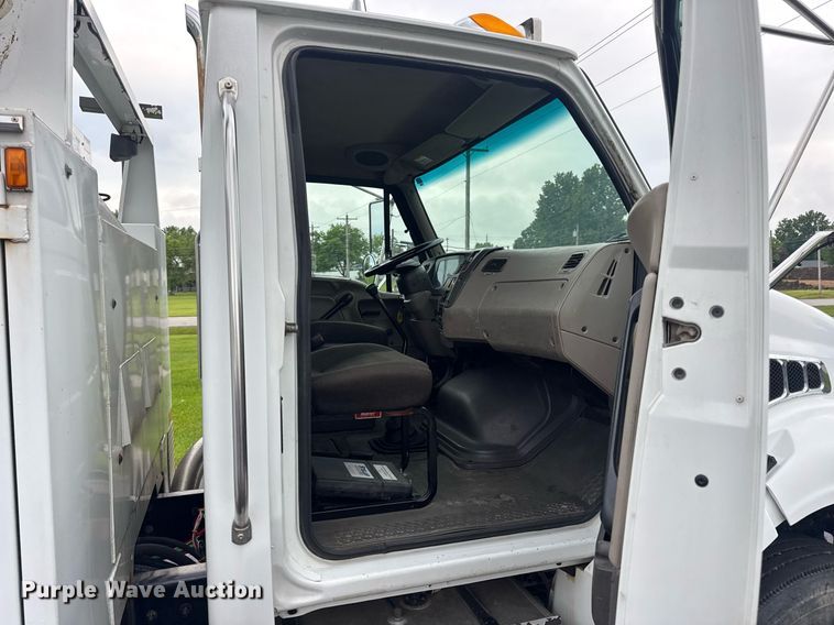 image for item DV4108 2006 Sterling Acterra utility / service truck