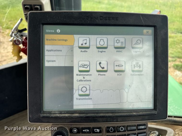 image for item DV4109 2015 John Deere 9520R Scraper Special 4WD tractor