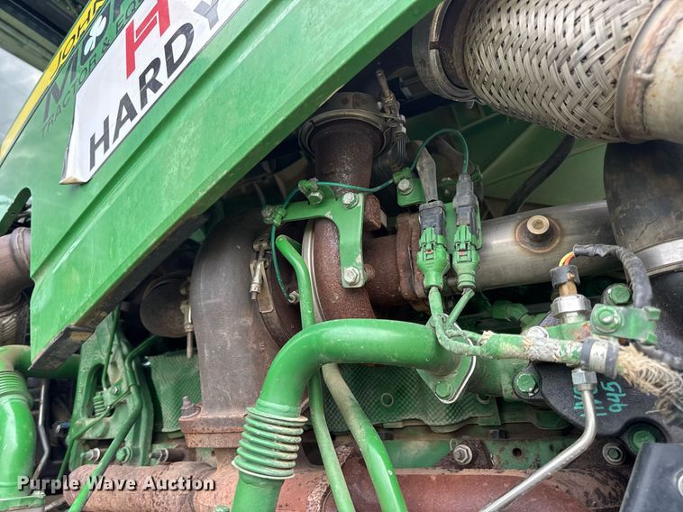 image for item DV4109 2015 John Deere 9520R Scraper Special 4WD tractor