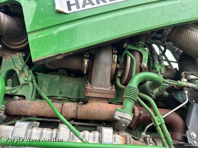 image for item DV4109 2015 John Deere 9520R Scraper Special 4WD tractor