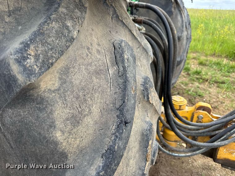 image for item DV4109 2015 John Deere 9520R Scraper Special 4WD tractor