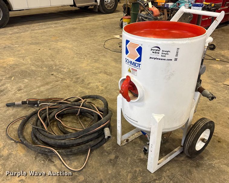 image for item DV4113 2021 Axxiom Manufacturing Schmidt 6.5 C.F sand blaster