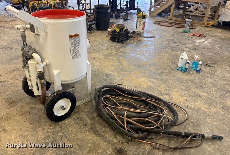 image for item DV4113 2021 Axxiom Manufacturing Schmidt 6.5 C.F sand blaster